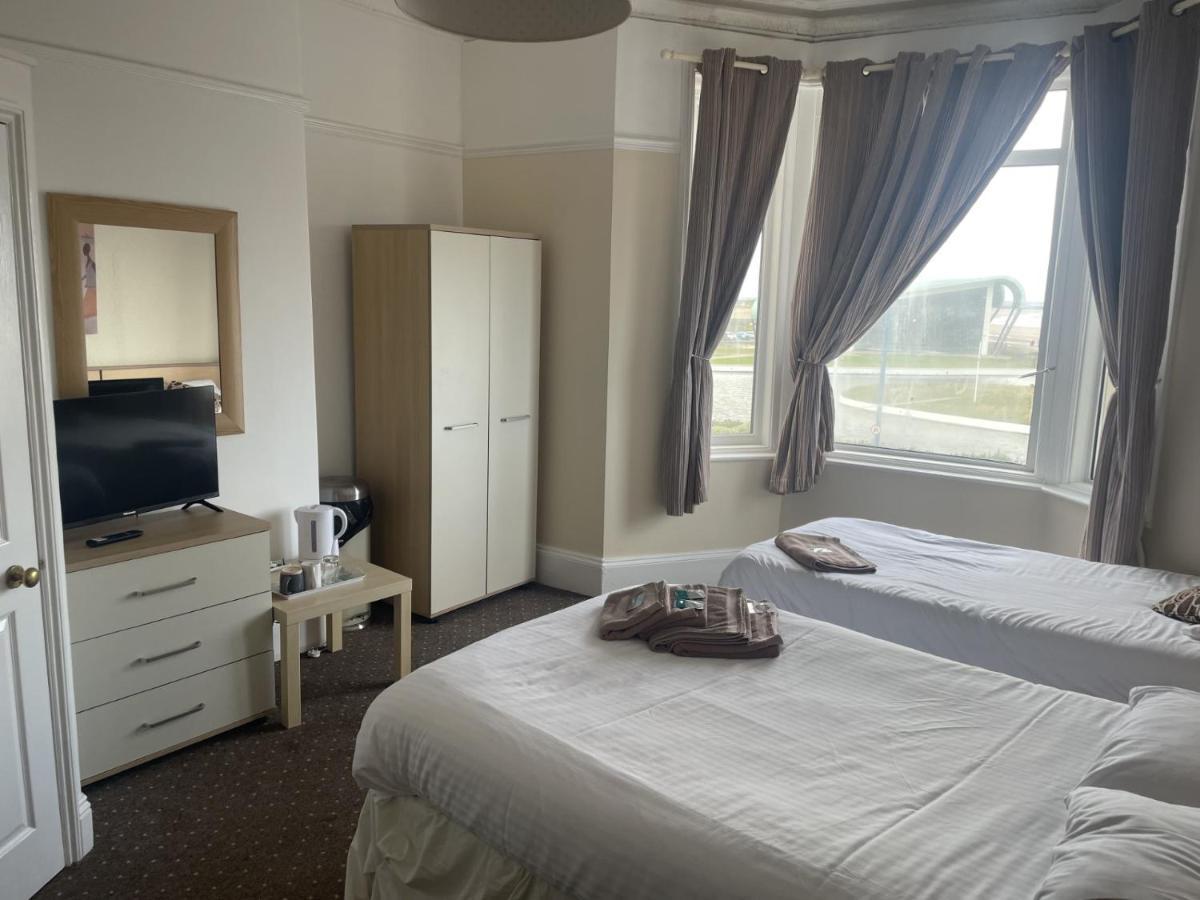 Hotel The Waterside à Redcar Extérieur photo
